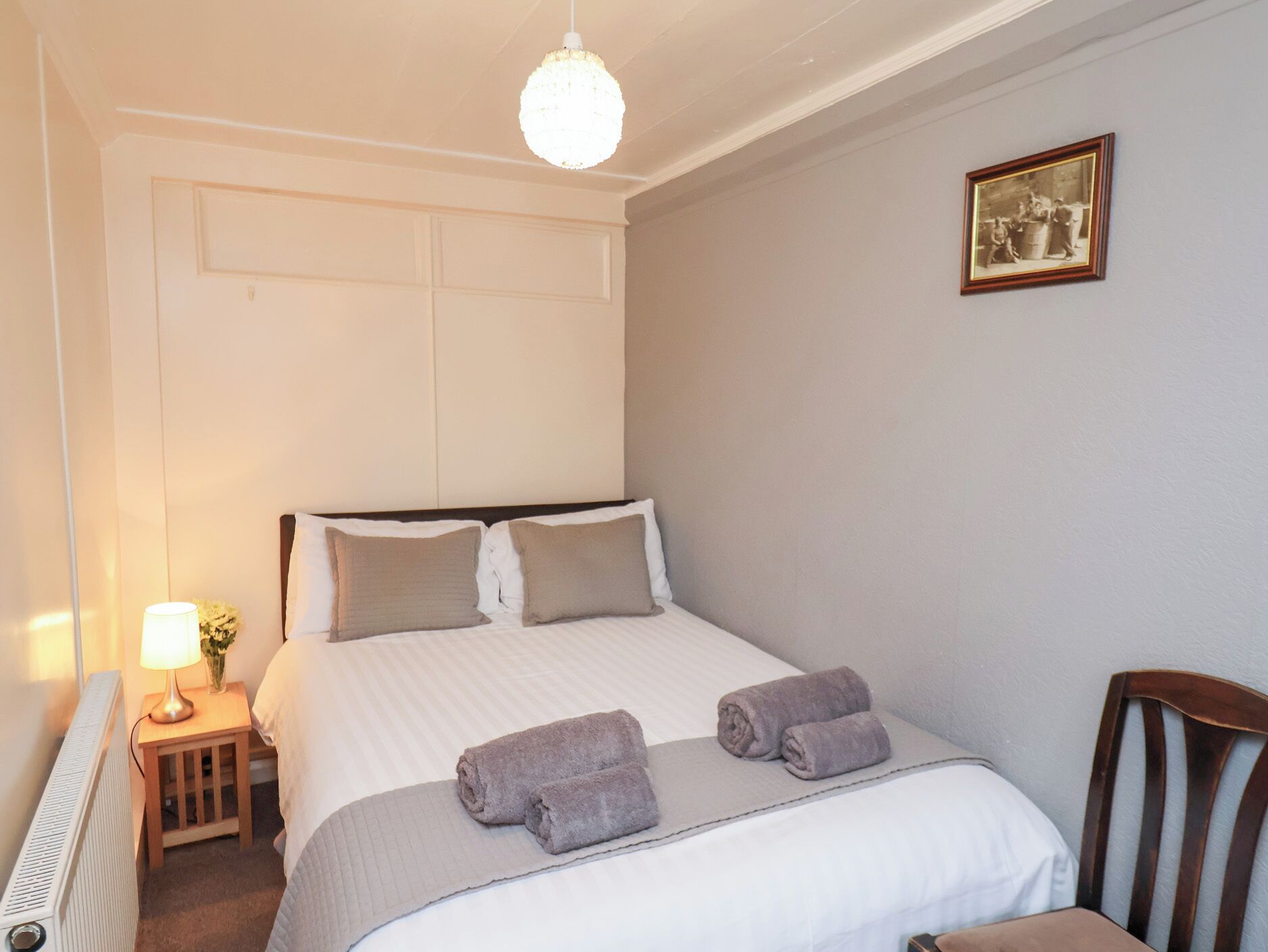 2 개의 침실, 각각 다른 스타일의 인테리어, 각각 다르게 가구 비치, 무료 WiFi