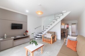 Basic Apartment | Living area | 32-inch Smart TV with digital channels - House 2 Suites in Condo w/ Pool Mnt0058 (Porto Seguro)