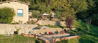 Villa 'Ancòra Tenuta Lonciano' with Pool and Mountain View