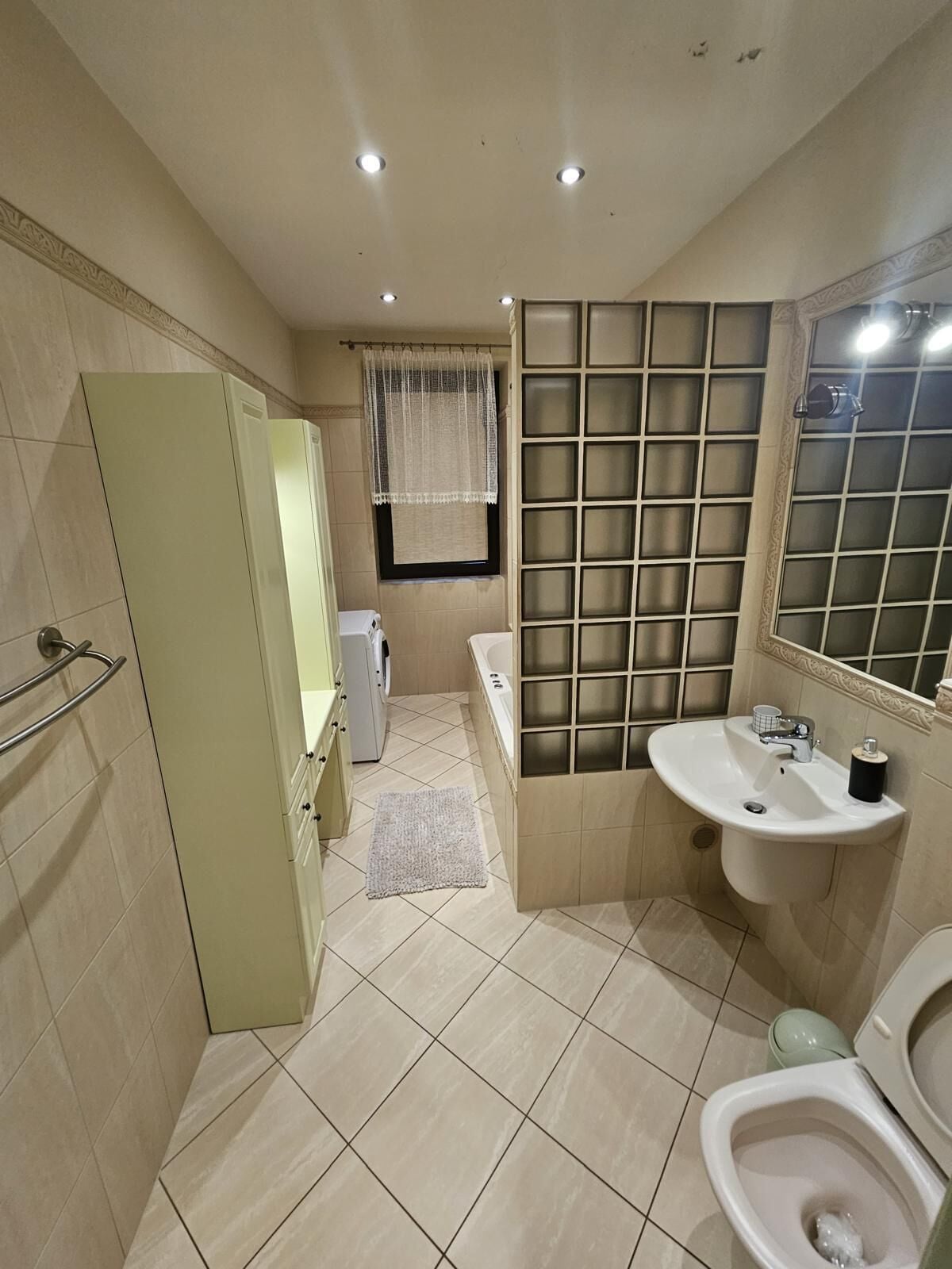 Comfort Apartment | Bathroom