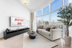 Apartment | 1 bedroom, Internet - Stayshort - Stylish 1-bedroom Home Fully Furnished in JVC (Dubai)