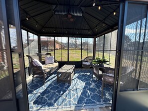 Interior - New Listing for Xmas! Sleeps 6; 5 min from I-40; Watts Bar Lake, Roane State Prk (Harriman)