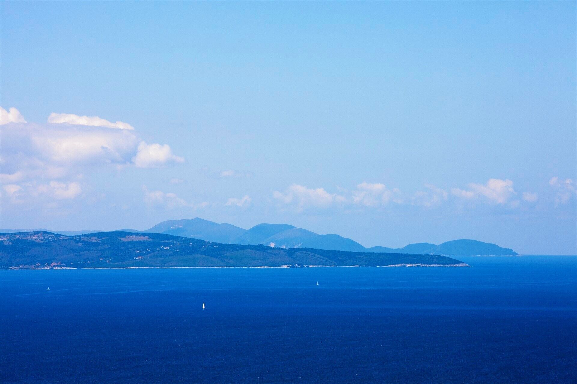 A study in blue!