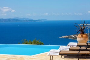 Pool - Ortikia - Four Bedroom Villa, Sleeps 8 (Lefkada City)