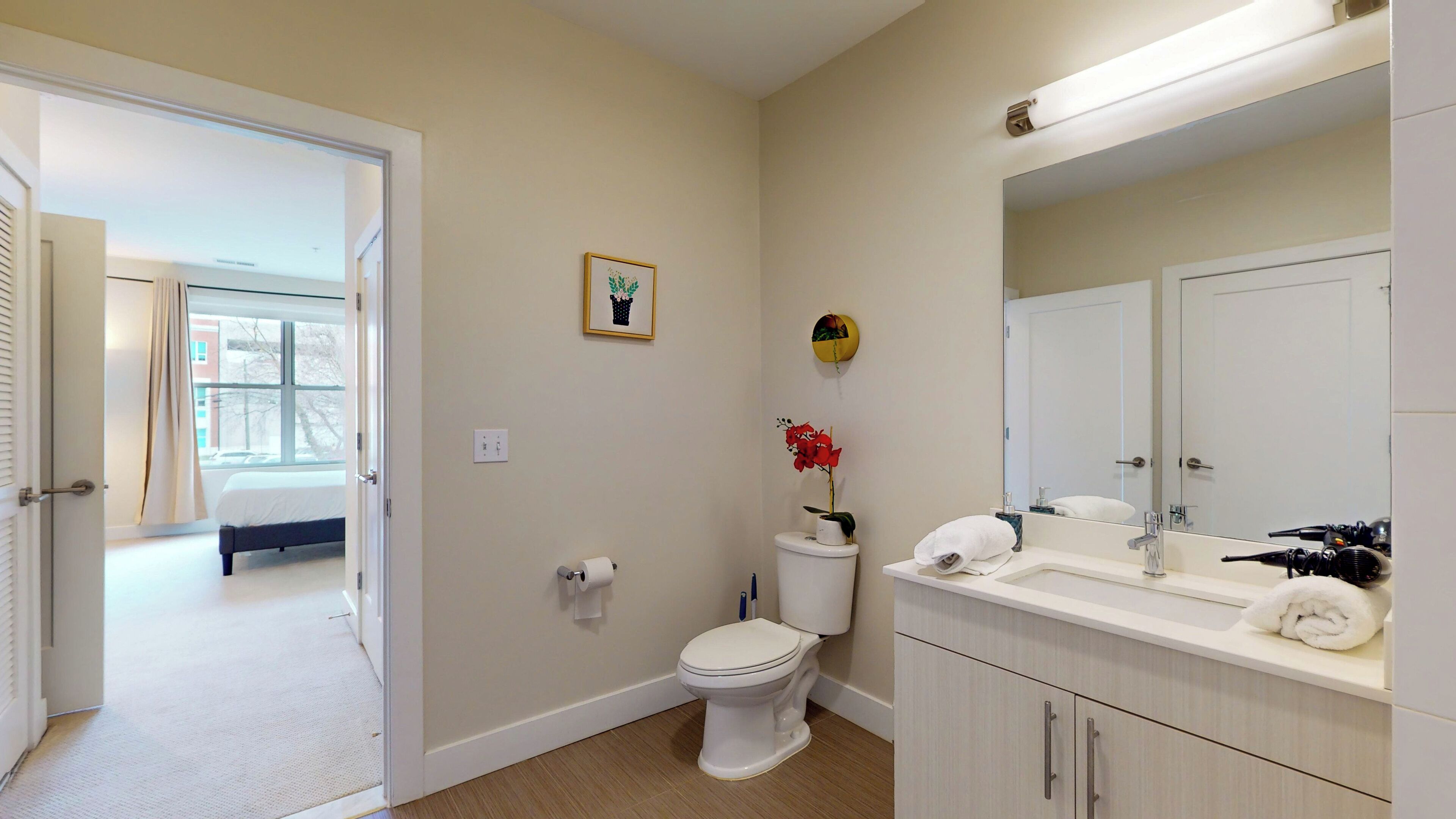 ヘアドライヤー、タオル、石鹸、シャンプー