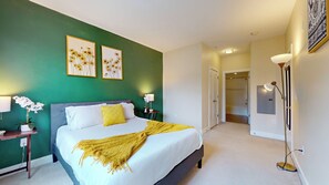 Schreibtisch, Bügeleisen/Bügelbrett, kostenloses WLAN, Bettwäsche