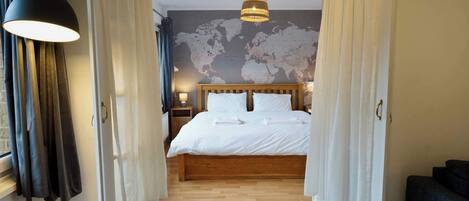 1 bedroom, internet, bed sheets