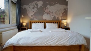 1 bedroom, Internet, bed sheets - Modern Garden 1BDR Flat in Forest Hill Honor Oak (Greater London)