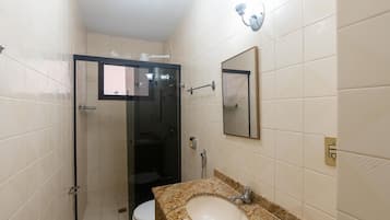 Apartamento básico | Banheiro