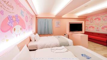 1 bedroom, desk, iron/ironing board, WiFi (free)