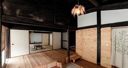 A renovated room that takes advantage of the goodn / Mihara Hiroshima