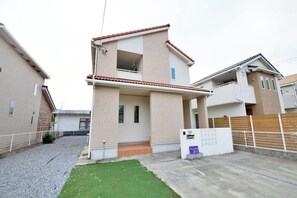 Exterior - House in the Motobu area Sleeps up to 9 people P / Kunigami County Okinawa (Kunigami County)