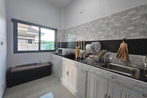 Unclassified image, 4 of 18, button - We House - Hangdong1 (Hang Dong)