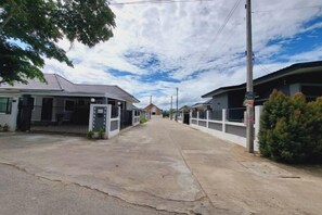 Exterior - We House - Hangdong1 (Hang Dong)