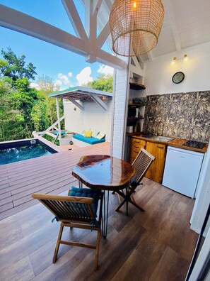 Pool - Entre 2ô : "le Guppy", Gîte in the middle of tropical nature. With heated swimming pool. (Bouillante)