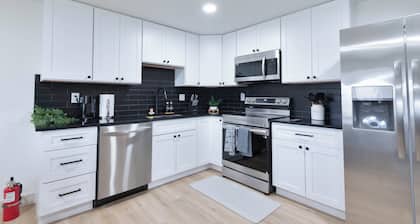 Modern LUXE Retreat w/ Firepit & Private Backyard- 2Bed/1Bath