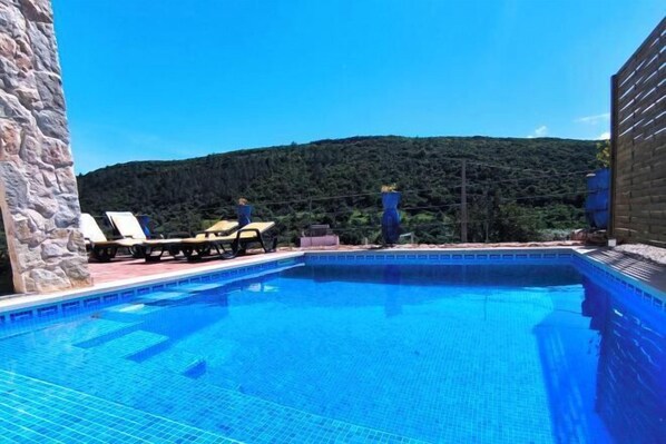 Alberca al aire libre