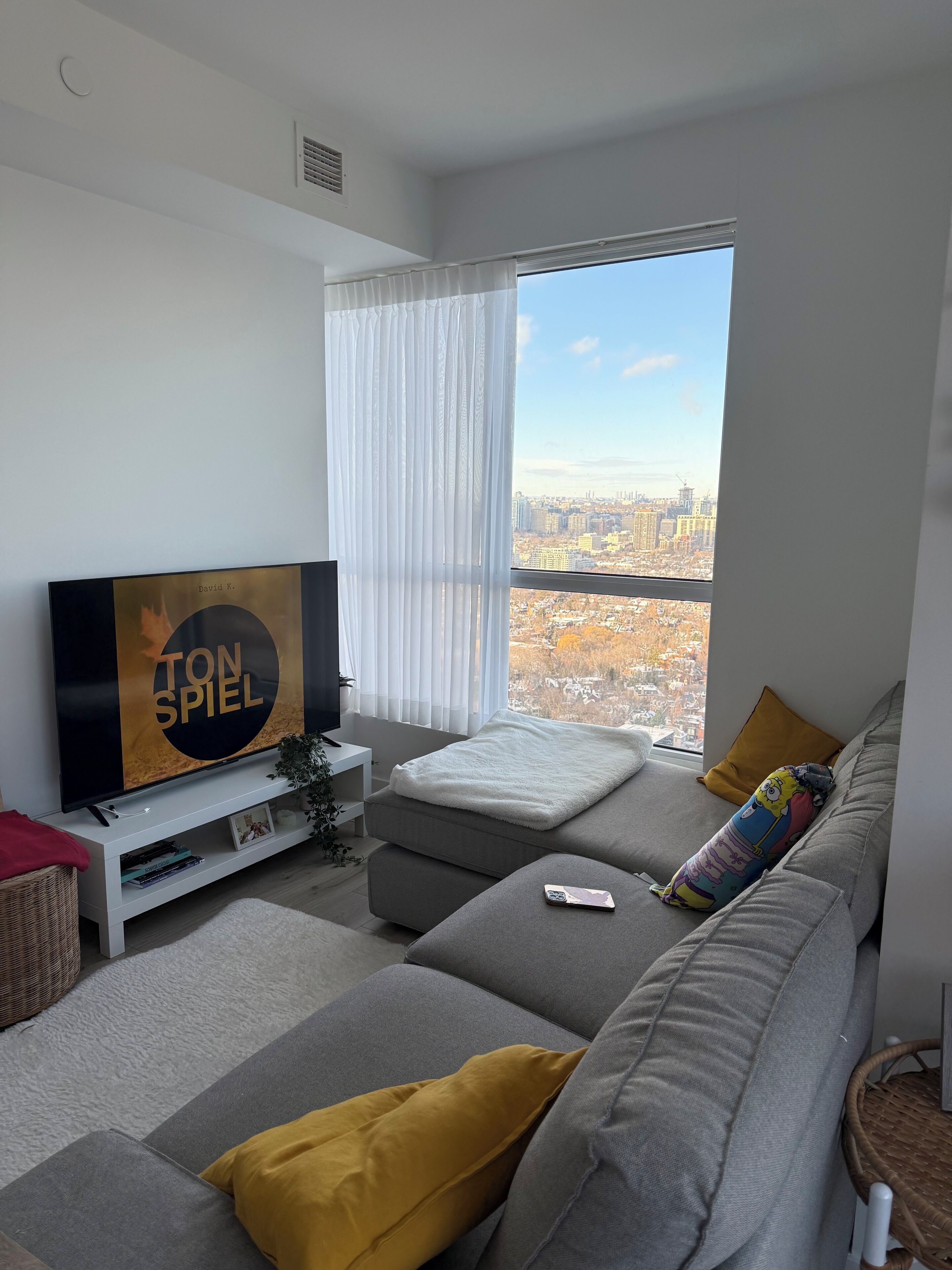 Chill And Cozy Room With Great View In The Heart Of Downtown - Toronto
