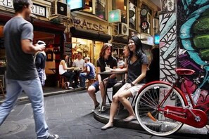 Unclassified image, 5 of 7, button - A Cozy Apt Right Next to Southern Cross Station (Melbourne)