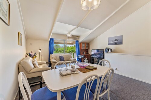 Trailside Escape - Lake Taupo Holiday Home