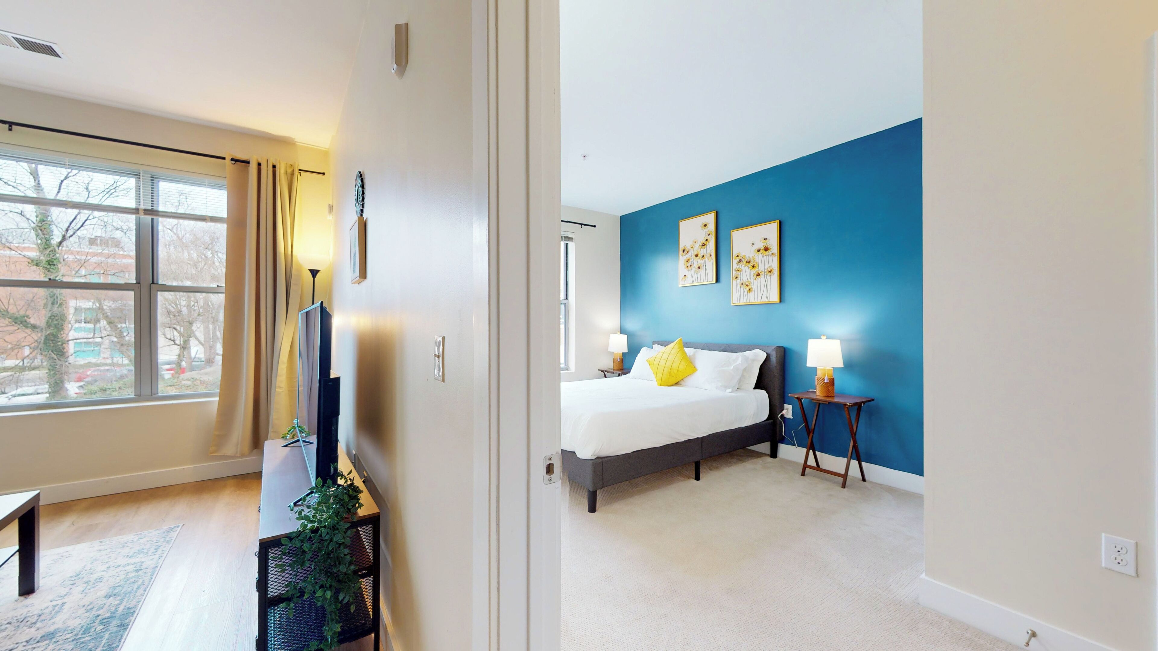 مكواة/لوح كي وواي فاي مجانًا وملاءات أسرّة