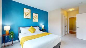 Iron/ironing board, free WiFi, bed sheets