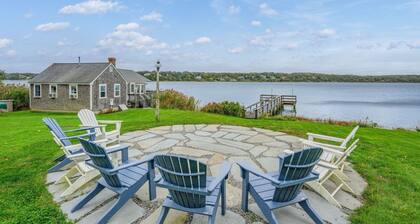 Peaceful Covefront Cottage Retreat in Eastham