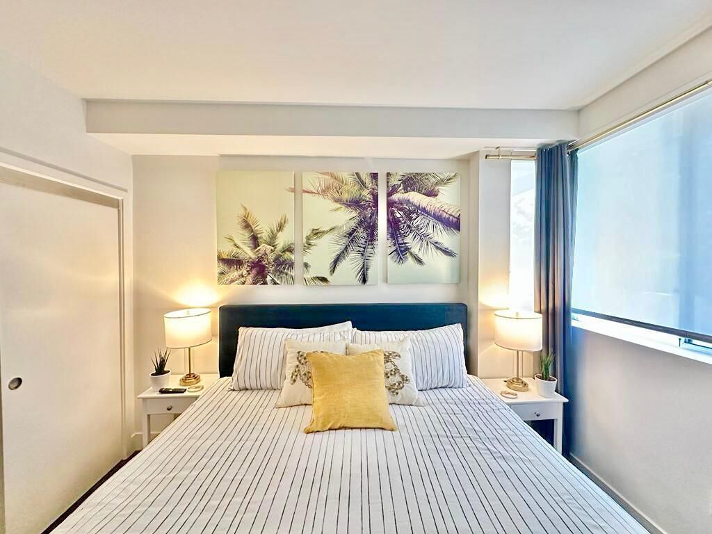 Iron/ironing board, free WiFi, bed sheets