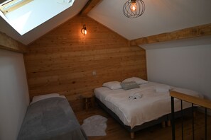 2 Schlafzimmer, Bügeleisen/Bügelbrett, kostenloses WLAN, Bettwäsche