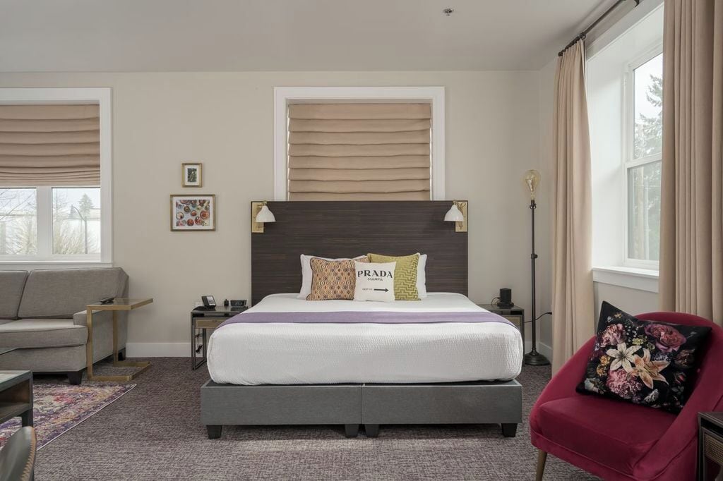 Desk, laptop workspace, soundproofing, iron/ironing board