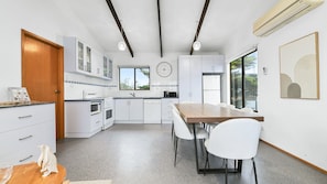 Fridge, microwave, oven, stovetop - The Breakers in Sunderland Bay (Sunderland Bay)