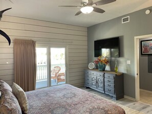 Iron/ironing board, WiFi, bed sheets - Beautiful 5 Bedroom with Private Pool and Hot Tub!  Steps from the Beach! (Galveston)