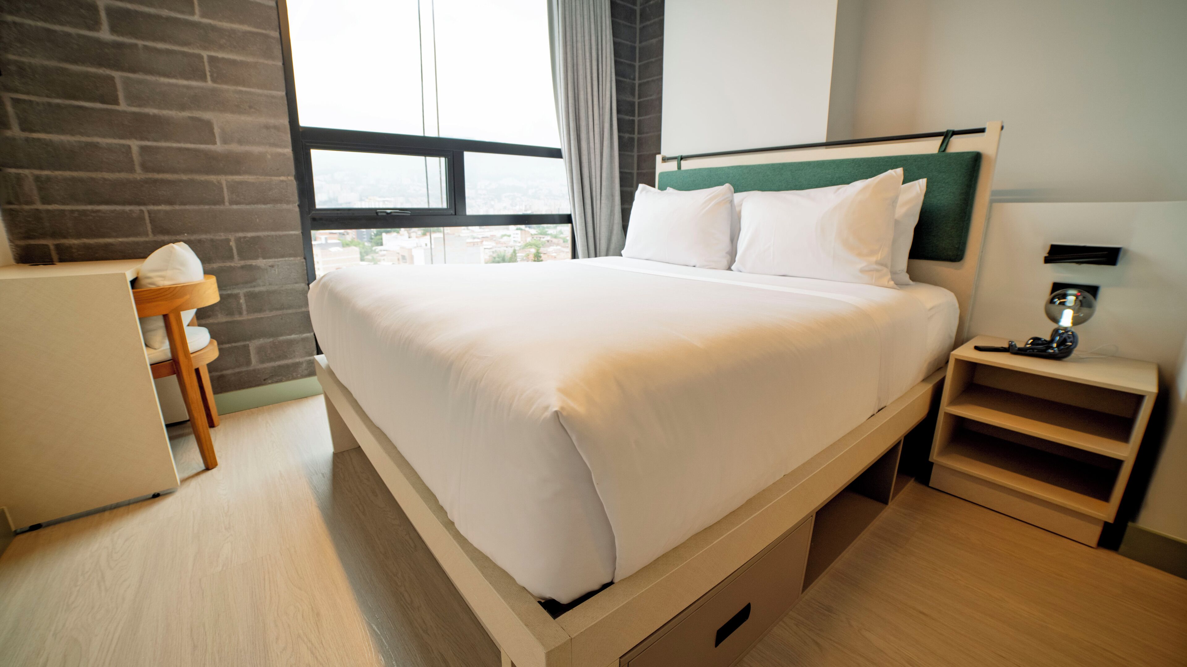 Chambre Confort | Bureau, espace de travail pour ordinateur portable, Wi-Fi gratuit