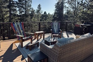 Property grounds - Rangeview Mountain Retreat- tucked into the woods with views of Pikes Peak! (Divide)