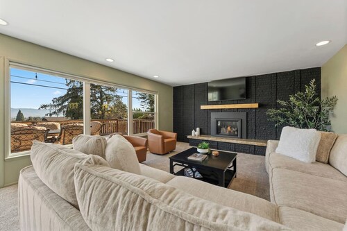 The Pool House Hot Tub Fire Pit King Beds & Views