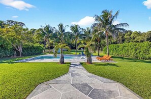 Outdoor pool - Fully furnished luxury home, room for boats RVs, trailers, minutes to the beach (Lantana)