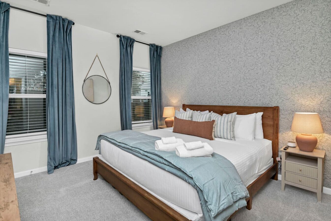 Fer et planche à repasser, Wi-Fi, draps fournis