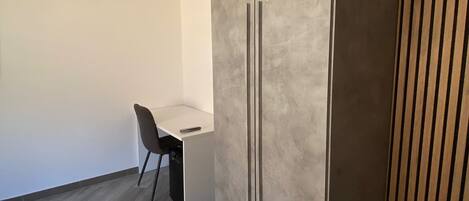 Double or Twin Room | Desk, soundproofing, free WiFi, bed sheets