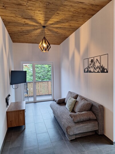 Stylishly furnished and cozy vacation apartment with mountain views!