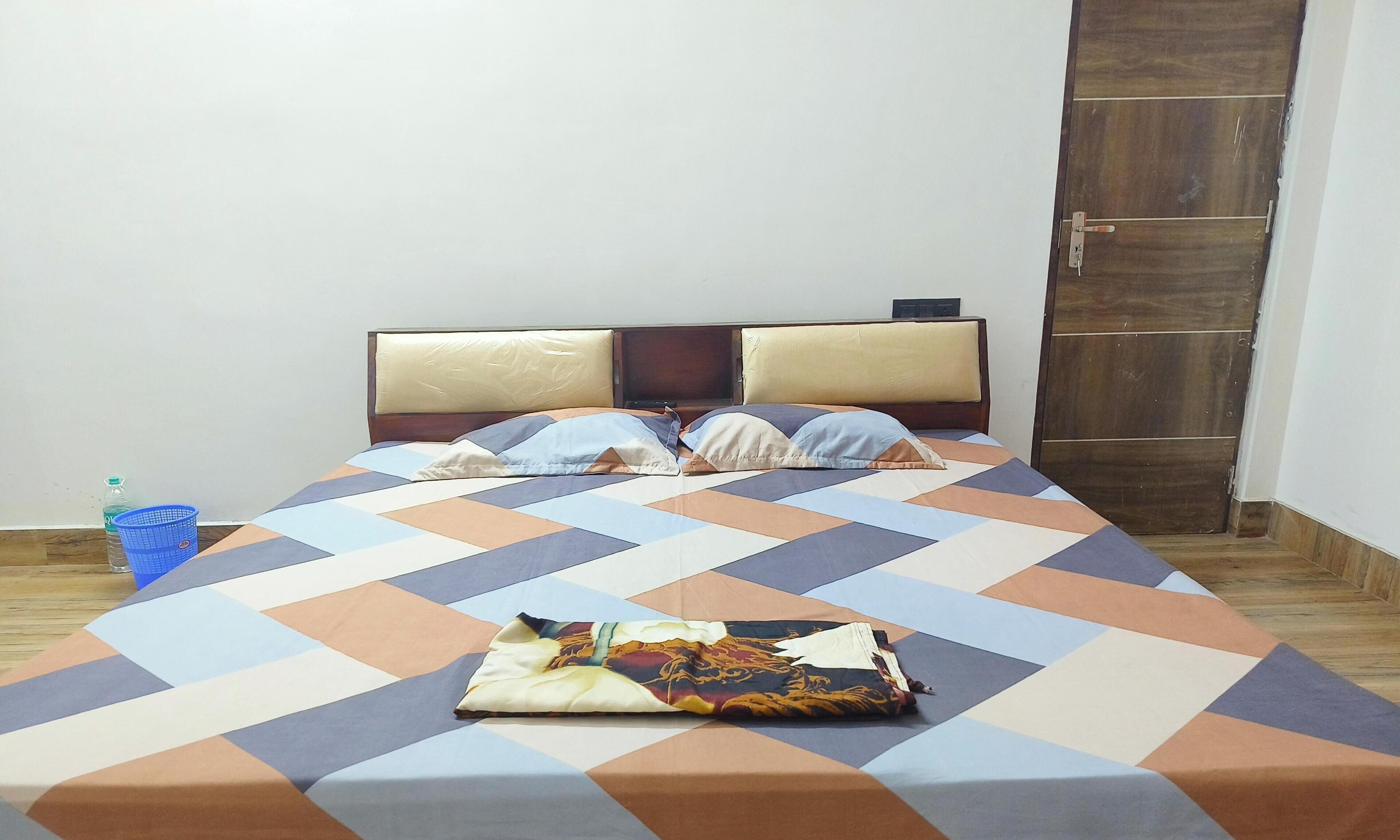 Tabla de planchar con plancha y wifi