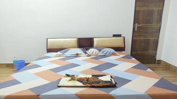 Tabla de planchar con plancha y wifi