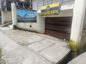 Exterior detail - Aarvi's self-service Homestay 2 BHK apartment (Bhaktinagar)