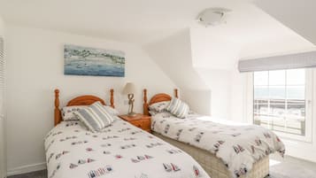 4 bedrooms, individually decorated, individually furnished, free WiFi