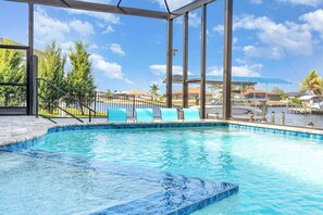 Pool - Suncoast Sanctuary • Pool Hot Tub Kayak (Cape Coral)
