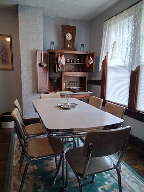 Dining - 3-bedroom peaceful farmhouse on the Greenbrier outside of Hinton with central AC (Hinton)