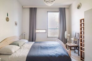 2 sovrum, strykjärn/strykbräda, wi-fi och sängkläder