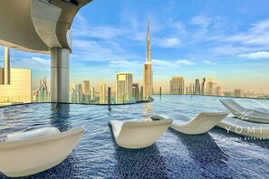 Pool - Burj & Sea view |Luxury 2BR| 5 star amenities (Dubai)