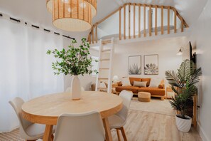 Dining - Sarasota Stay. Heated Saltwater Pool+Cottage (Sarasota)