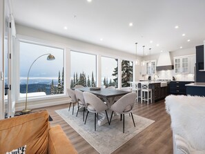 Interior - Brand new duplex w/private hot tub, laundry, elevator, views & pet-friendly! (Vernon)
