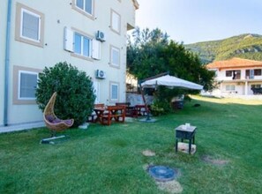 Outdoor dining - Apartments Savić near the Sea 2 (Herceg Novi)